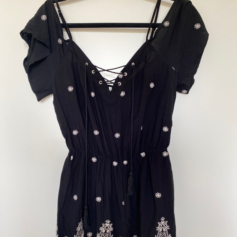 Black and White Scalloped Off the Shoulder Romper
